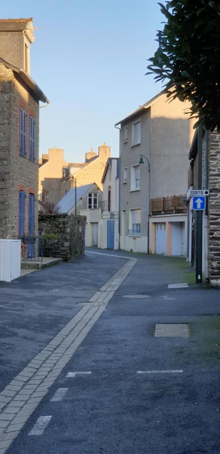 Port De La Houle - Beau 2 Pieces Classe 3 Etoiles Avec Stationnement Apartment Cancale